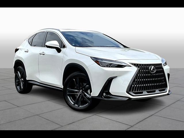 2025 Lexus NX 450h+ Luxury