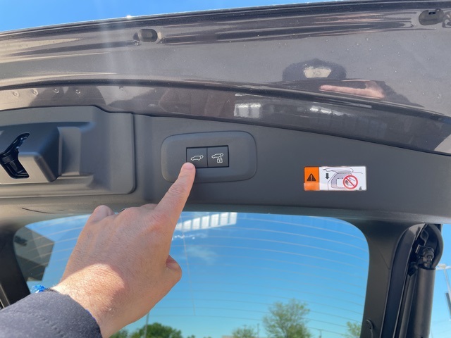 Vehicle image 16 of 29