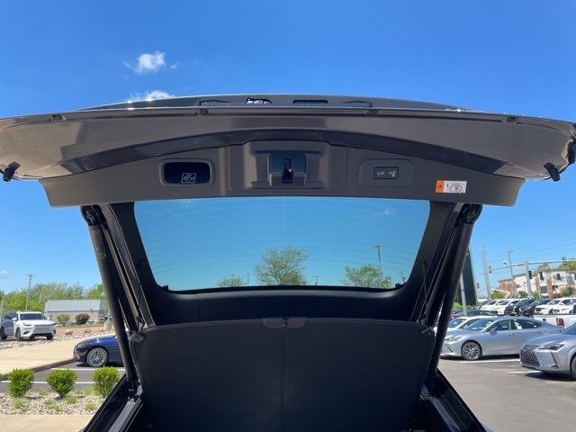 Vehicle image 15 of 29