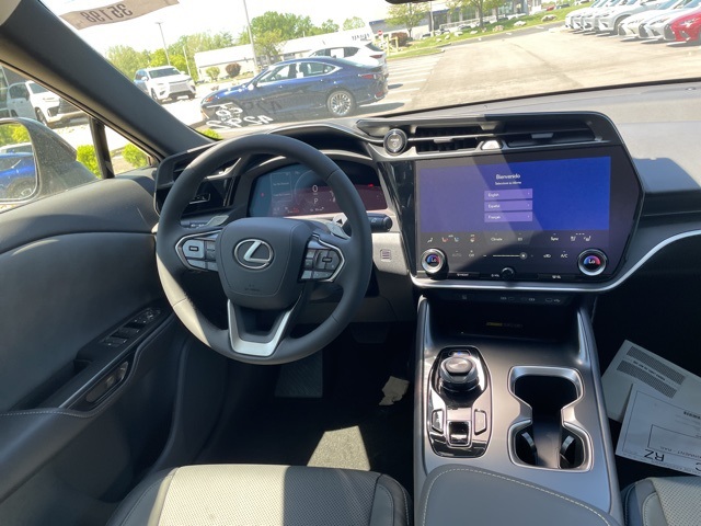 Vehicle image 19 of 29