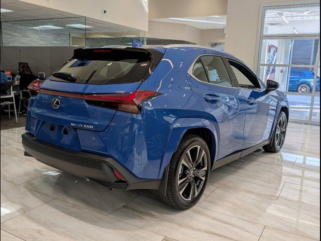 2025 Lexus UX UX 300h Premium