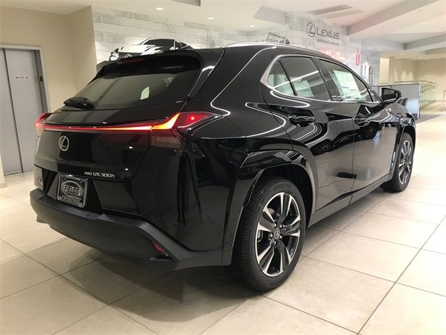 2025 Lexus UX UX 300h Premium