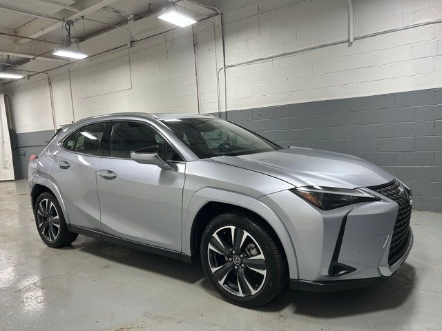 2025 Lexus UX