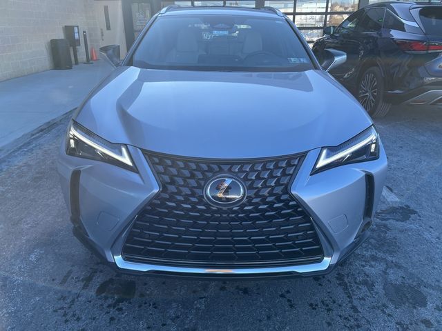 2025 Lexus UX 