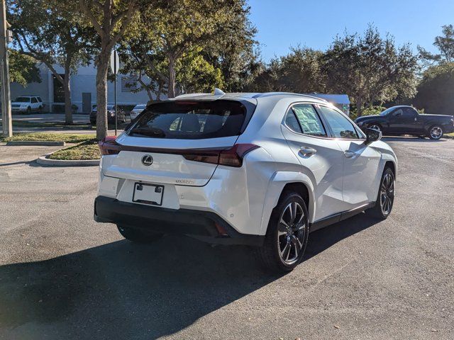 2025 Lexus UX UX 300h Premium