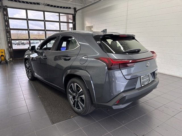 2025 Lexus UX UX 300h Premium