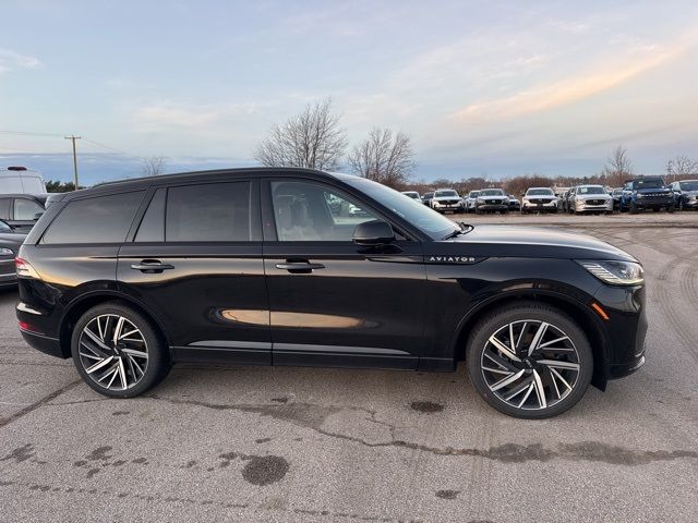 2025 Lincoln Aviator Black Label