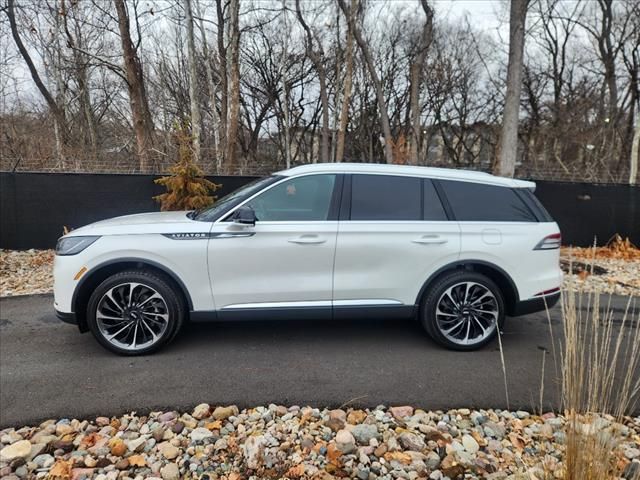 2025 Lincoln Aviator Reserve