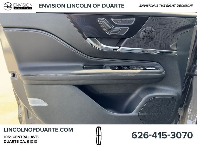 2025 Lincoln Corsair Premiere