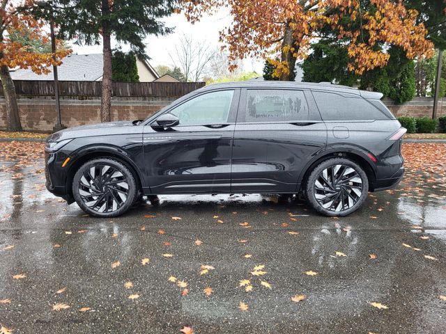 2025 Lincoln Nautilus Reserve