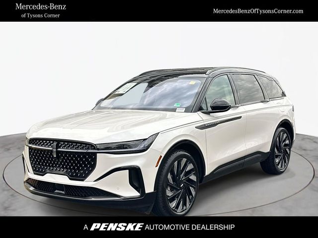 2025 Lincoln Nautilus Reserve