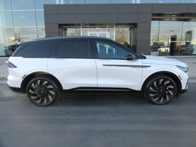 2025 Lincoln Nautilus Reserve