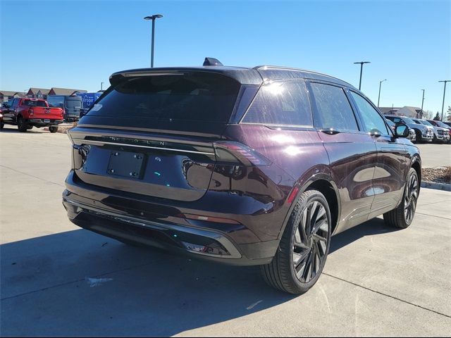 2025 Lincoln Nautilus Reserve