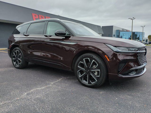 2025 Lincoln Nautilus Reserve