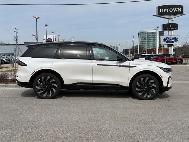 2025 Lincoln Nautilus Reserve