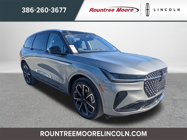 2025 Lincoln Nautilus Reserve