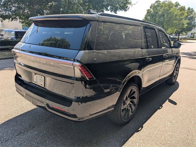 2025 Lincoln Navigator L Reserve