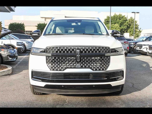2025 Lincoln Navigator L Reserve