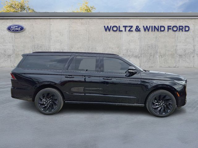 2025 Lincoln Navigator L Reserve
