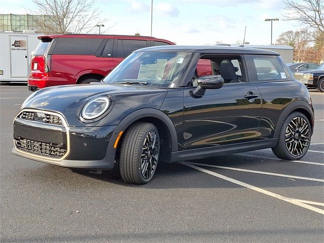 2025 MINI Cooper Hardtop Base