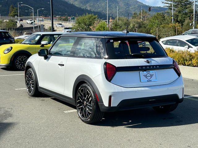 2025 MINI Cooper Hardtop Base