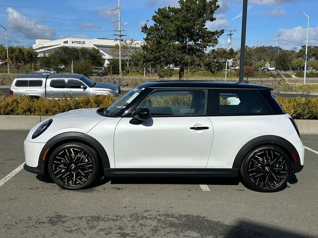 2025 MINI Cooper Hardtop Base