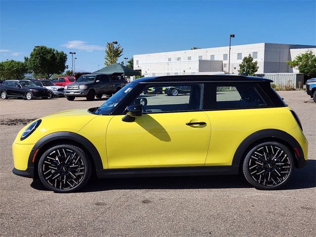 2025 MINI Cooper Hardtop Base