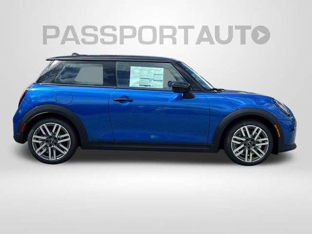 2025 MINI Cooper Hardtop Base