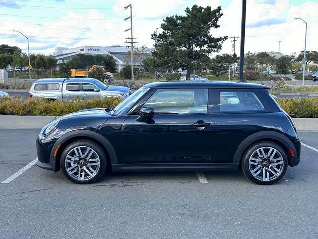 2025 MINI Cooper Hardtop Base