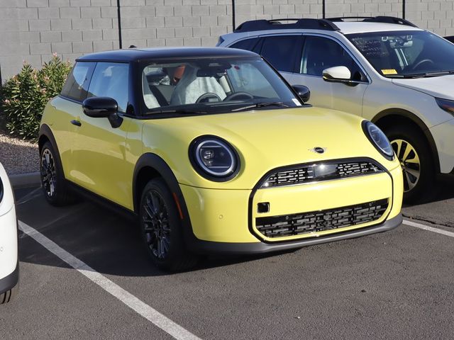 2025 MINI Cooper Hardtop Base