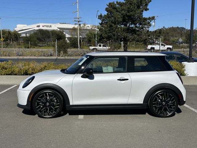 2025 MINI Cooper Hardtop Base