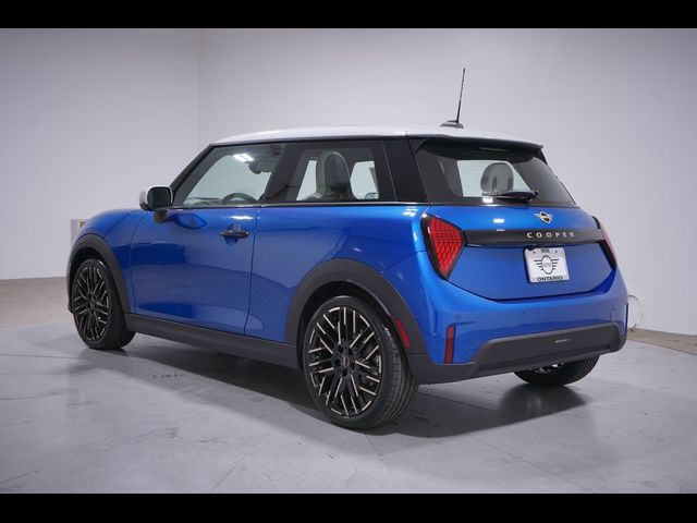 2025 MINI Cooper Hardtop Base