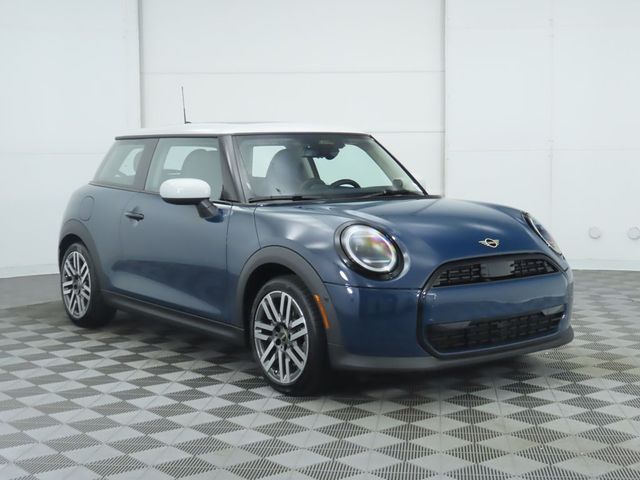 2025 MINI Cooper Hardtop Base