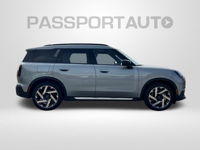 2025 MINI Countryman SE
