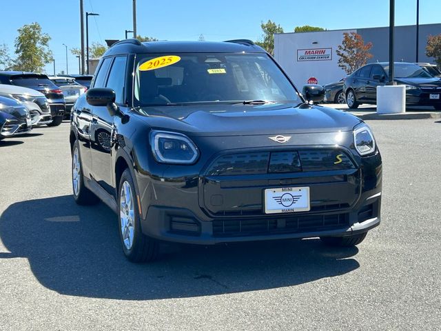 2025 MINI Countryman SE