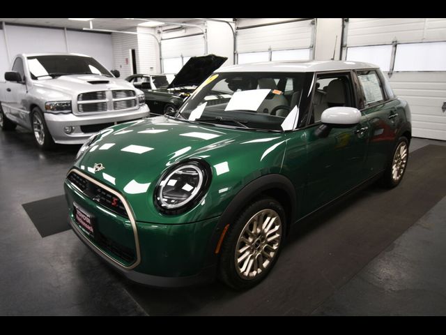 2025 MINI Hardtop 4 Door S Signature Trim