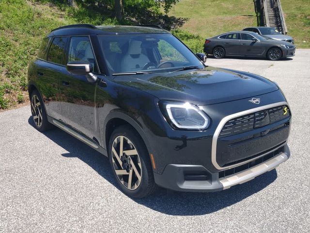 2025 MINI Countryman SE