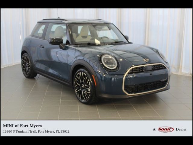 2025 MINI Cooper Hardtop Base