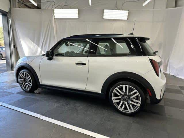 2025 MINI Cooper Hardtop Base