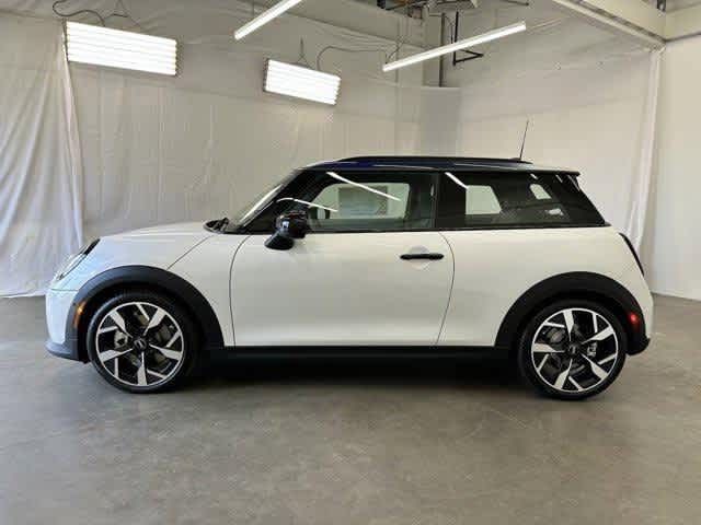 2025 MINI Cooper Hardtop Base