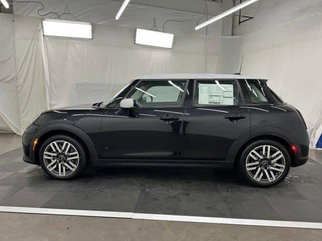 2025 MINI Cooper Hardtop Base