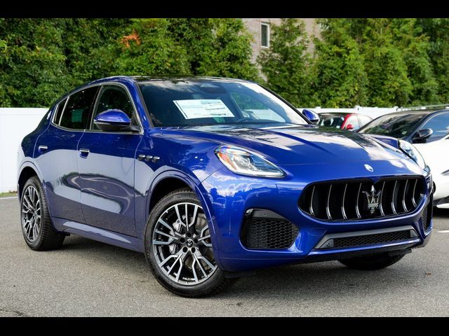 2025 Maserati Grecale Base
