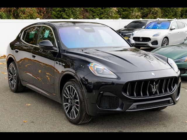 2025 Maserati Grecale Base