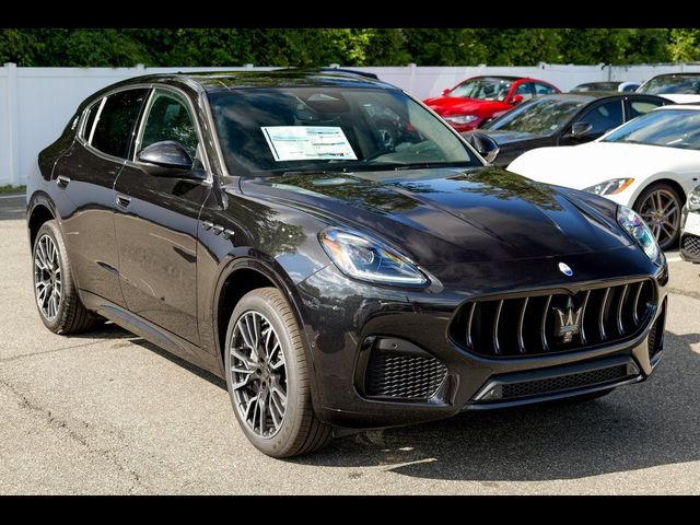 2025 Maserati Grecale Base