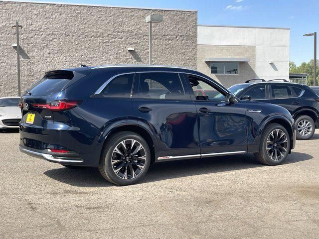 2025 Mazda CX-90 S Premium Package