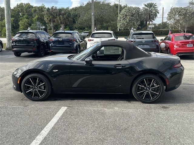 2025 Mazda MX-5 Miata Grand Touring