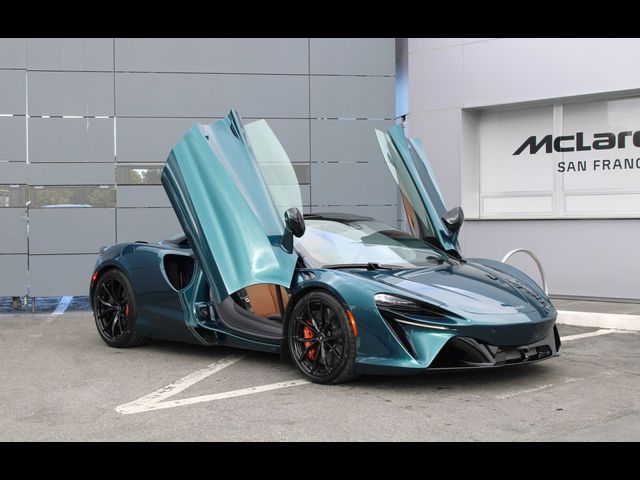 2025 McLaren Artura TechLux