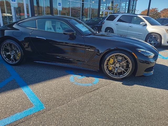 2025 Mercedes-Benz AMG GT 63