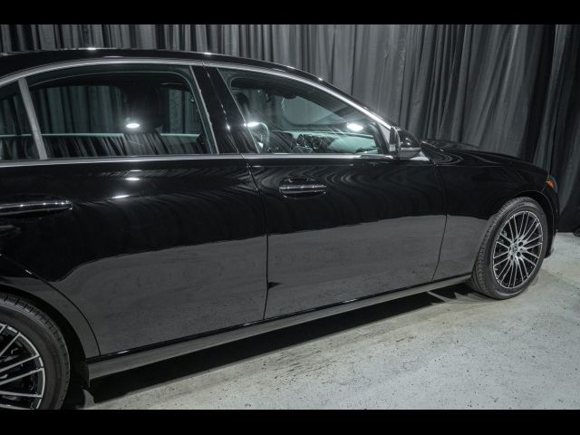 2025 Mercedes-Benz C-Class 300
