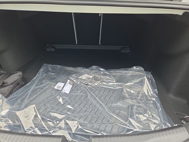 2025 Mercedes-Benz C-Class 300